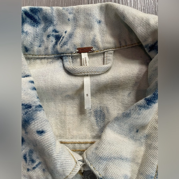 Free People Rumors Denim Jacket – Jones Tie Dye | Size Small - Picture 11 of 16
